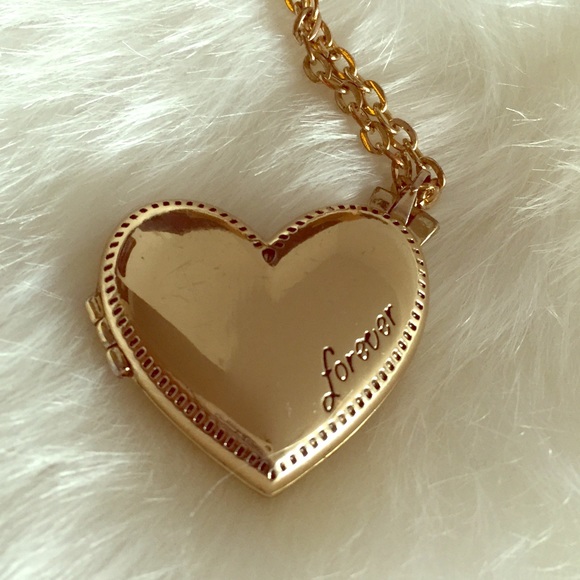 Jewelry - ⚡️⤵️ForeverGoldHeartLocketMirrorPendantNecklace